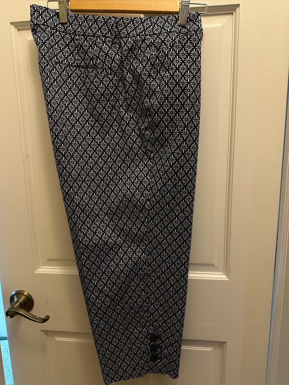 Talbots navy and White Floral Patterned Pants